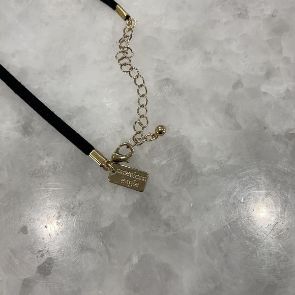 3 pair of star earrings and one chocker 🤩 - Picture 4 of 4